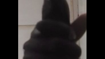 Masaje con polla que termina en follada salvaje