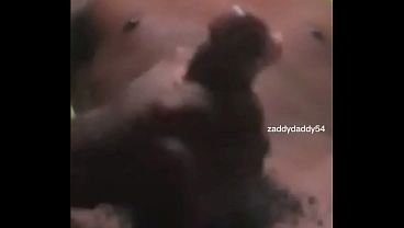 Masaje de polla dura que la pone como loca