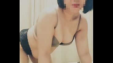 Milf con hijab te va a volver loco con su culo asiático