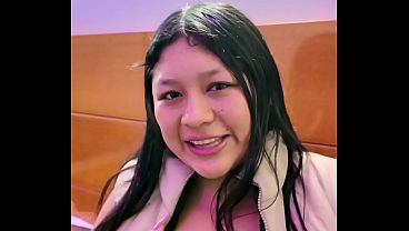 Secretaria cachonda se deja empotrar en el hotel